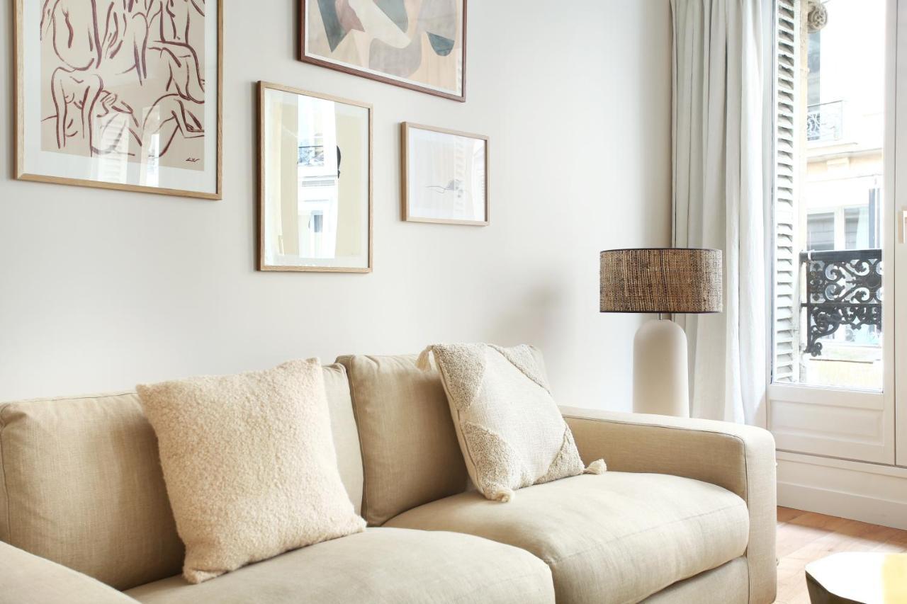 Residence In The Center Of Paris By Studio Prestige Luaran gambar