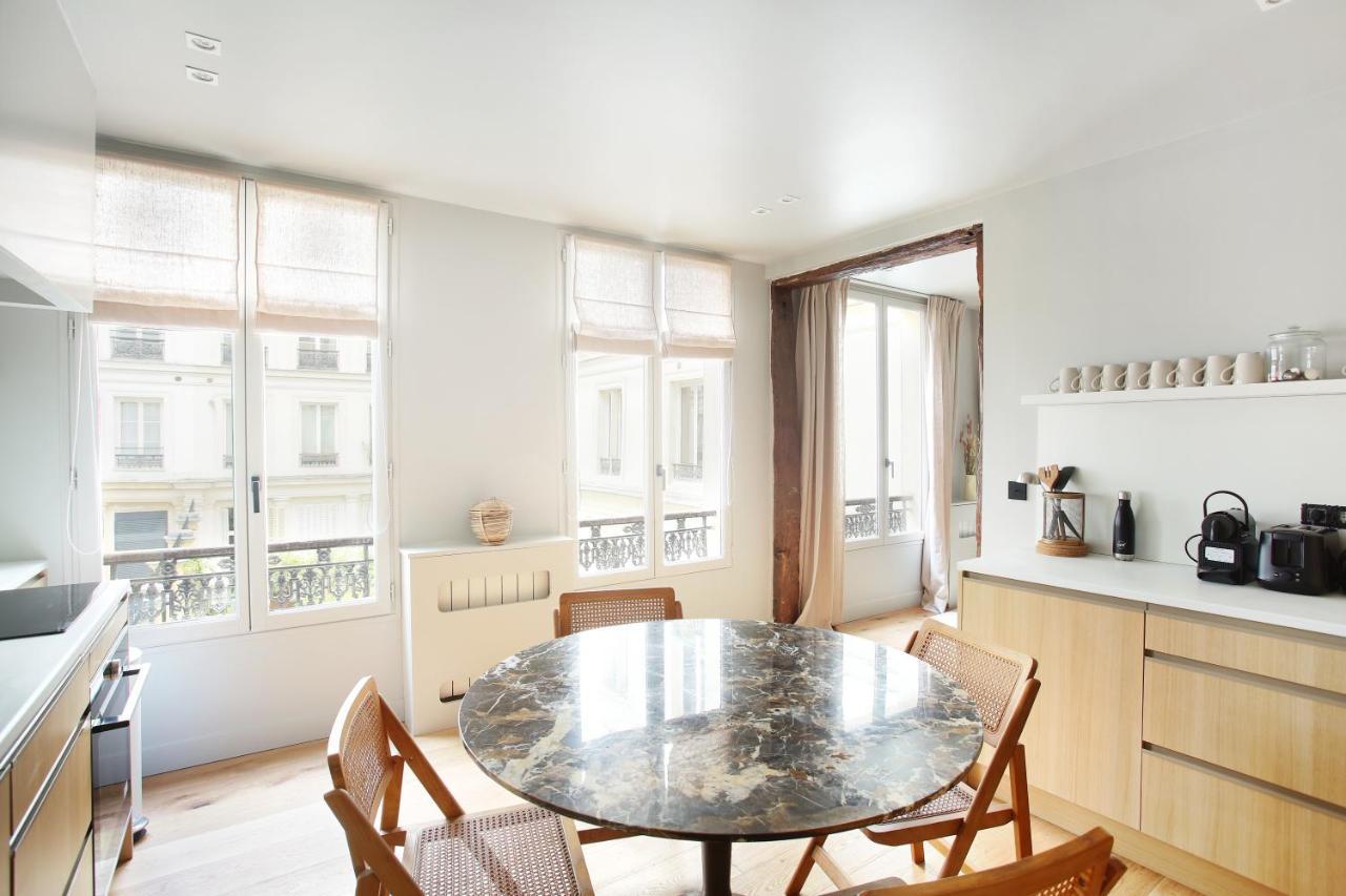 Residence In The Center Of Paris By Studio Prestige Luaran gambar