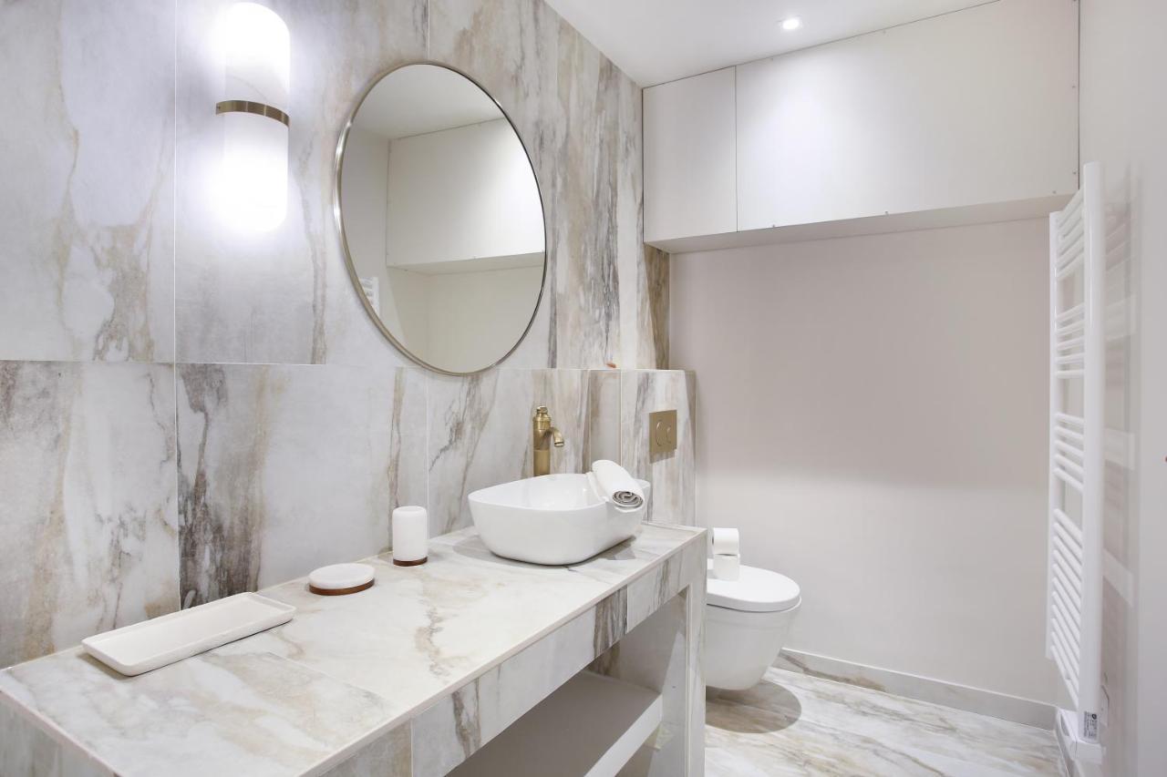 Residence In The Center Of Paris By Studio Prestige Luaran gambar