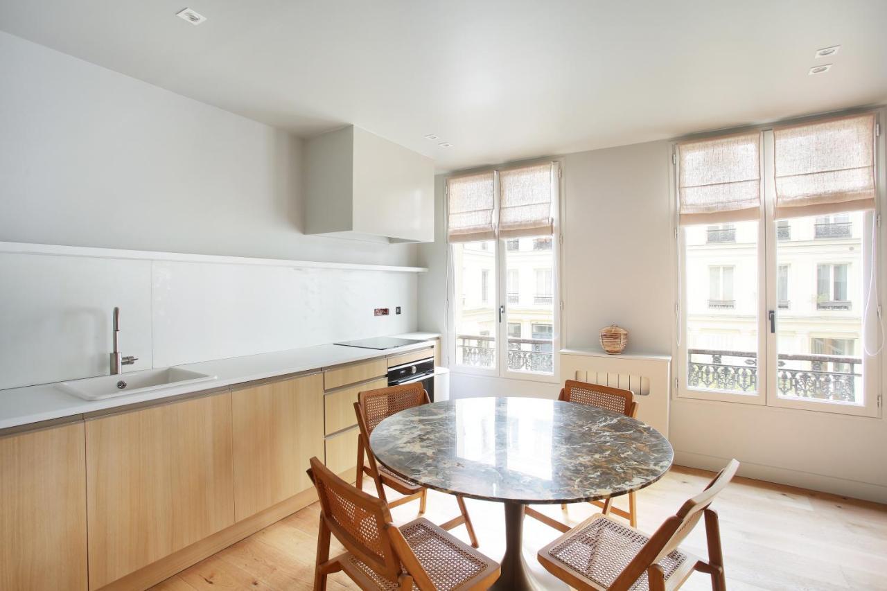 Residence In The Center Of Paris By Studio Prestige Luaran gambar