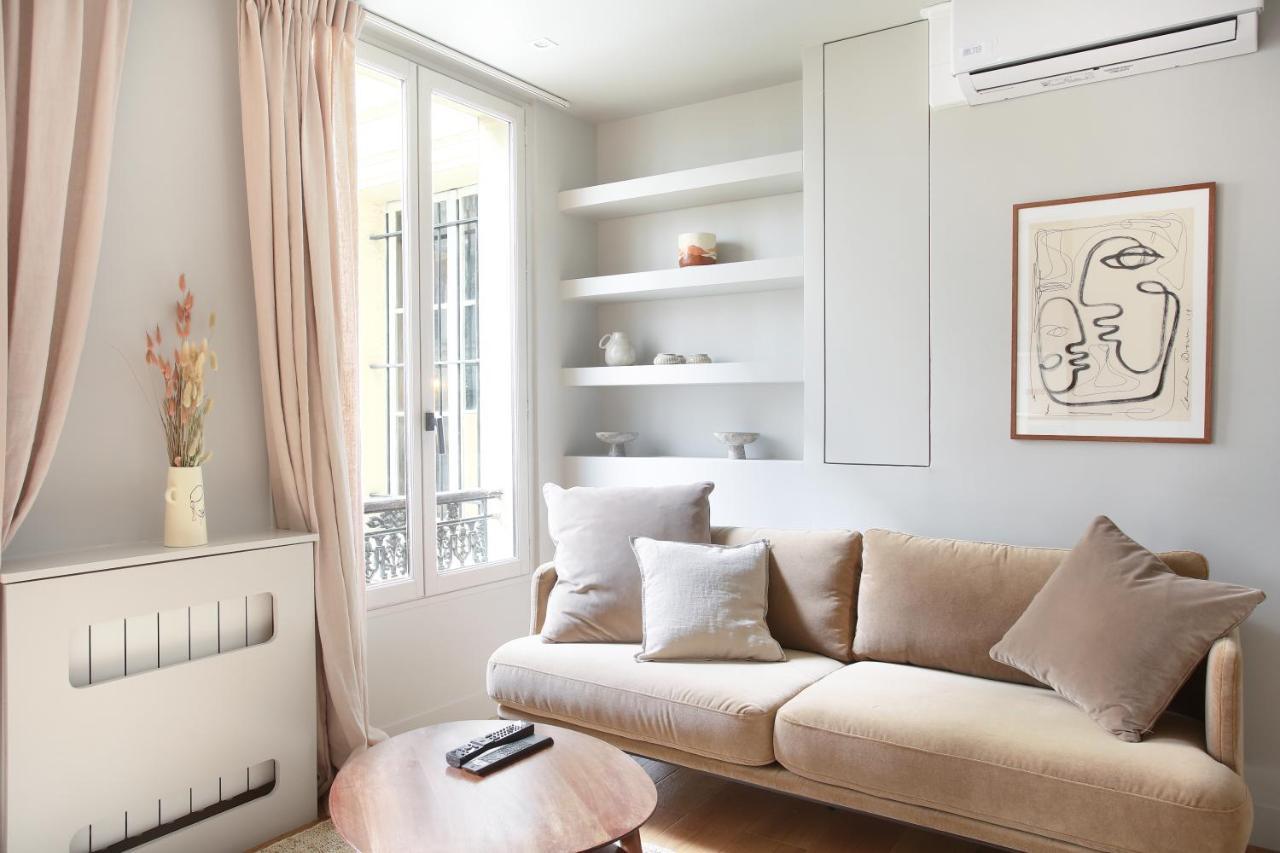 Residence In The Center Of Paris By Studio Prestige Luaran gambar