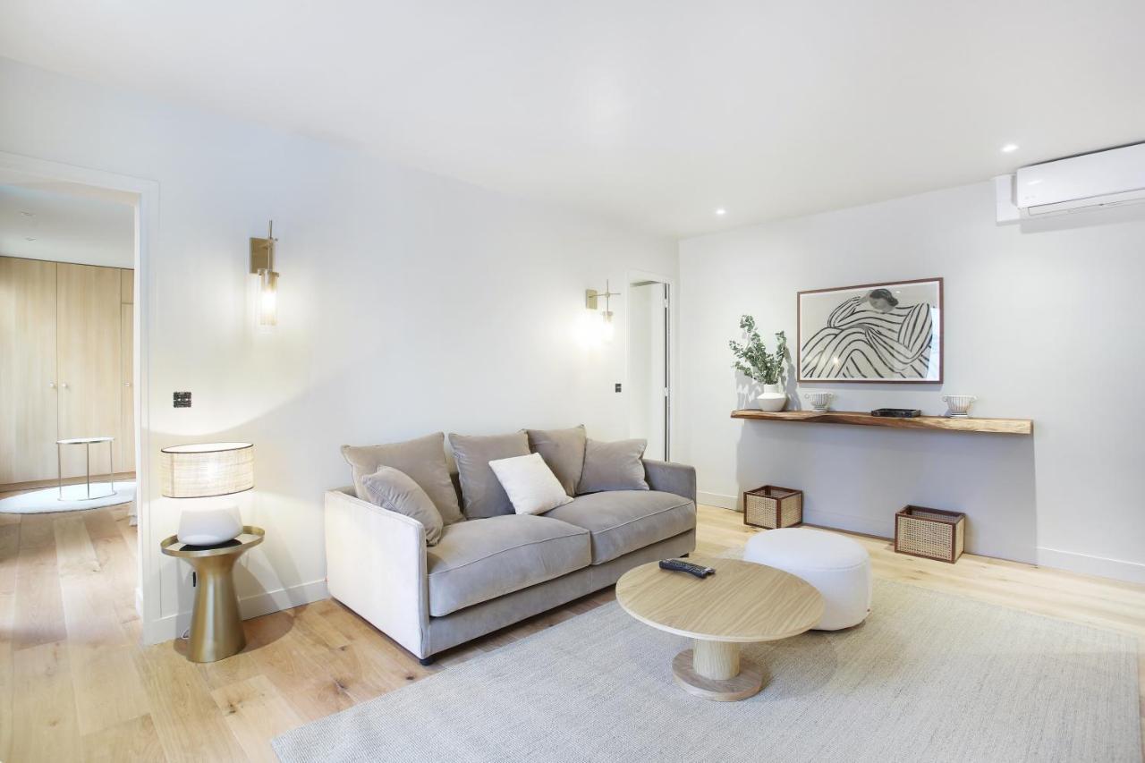 Residence In The Center Of Paris By Studio Prestige Luaran gambar