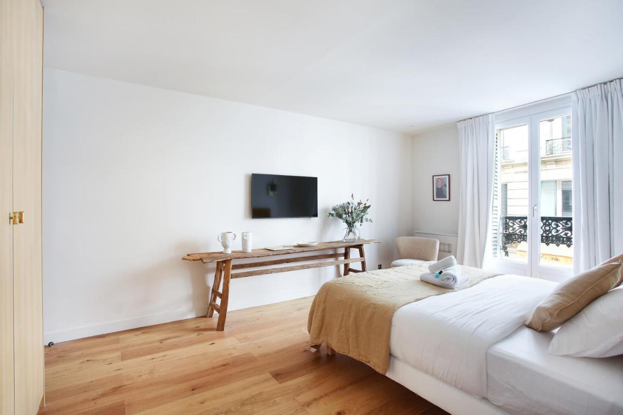 Residence In The Center Of Paris By Studio Prestige Luaran gambar